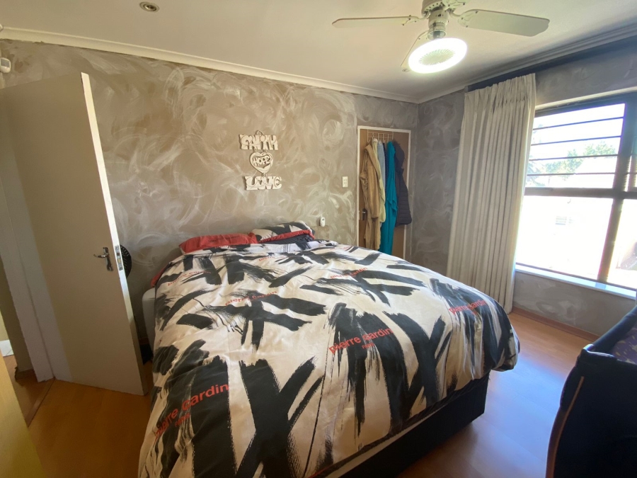 To Let 2 Bedroom Property for Rent in Table View Western Cape